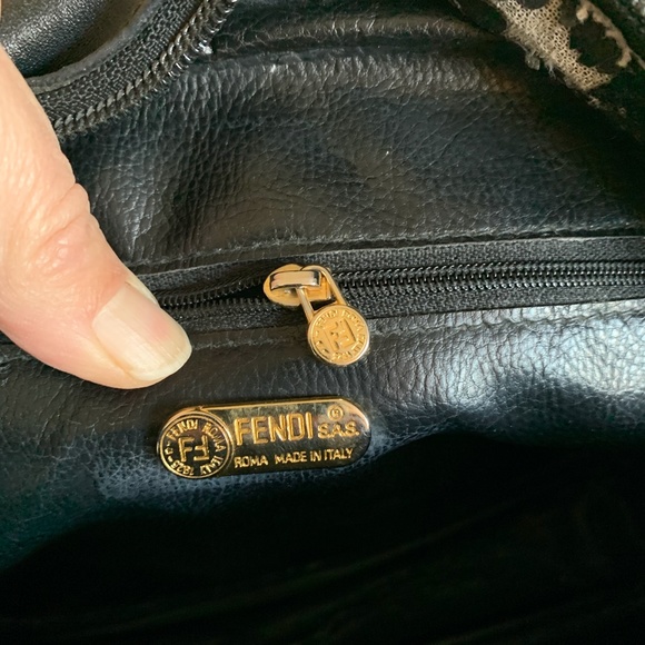 Vintage Pre-1980 FENDI Black Leather Pequin Domed Shoulder Bag - Picture 7 of 10